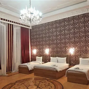 house-jeanne-darc.aboutbakuhotels.com/